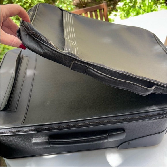 Loewe Black Anagram Rollaboard Suitcase —SUPER RARE! Detachable
Briefcase 2-in-1 - Picture 10 of 15